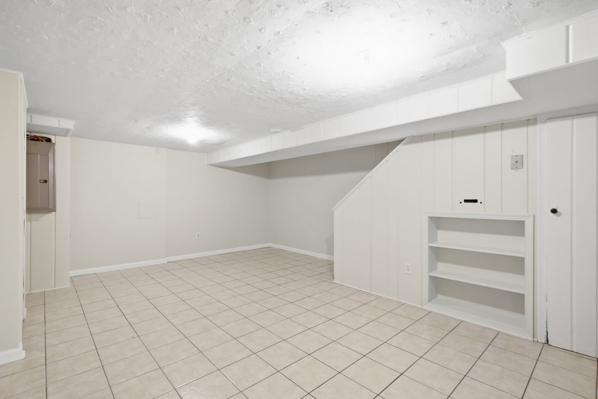 Washington Townhome: 4229 Fort Dupont Ter