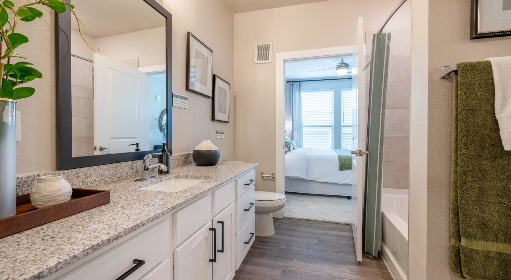 Austin Apartment: 8001 E william Cannon