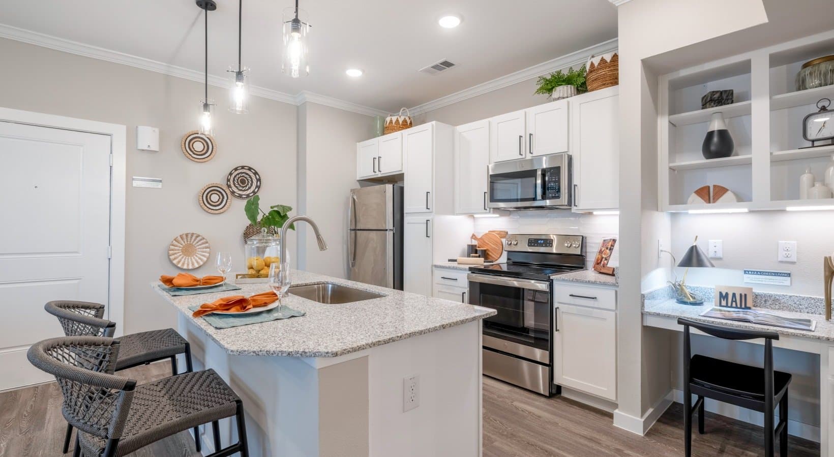 Austin Apartment: 8001 E william Cannon