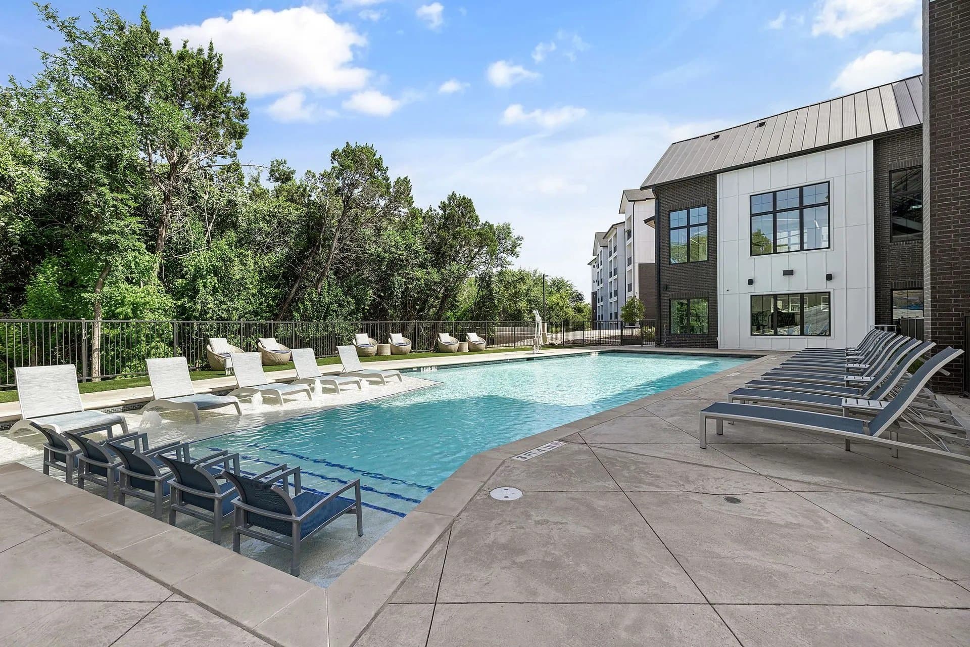 Austin Apartment: 7301 S IH 35