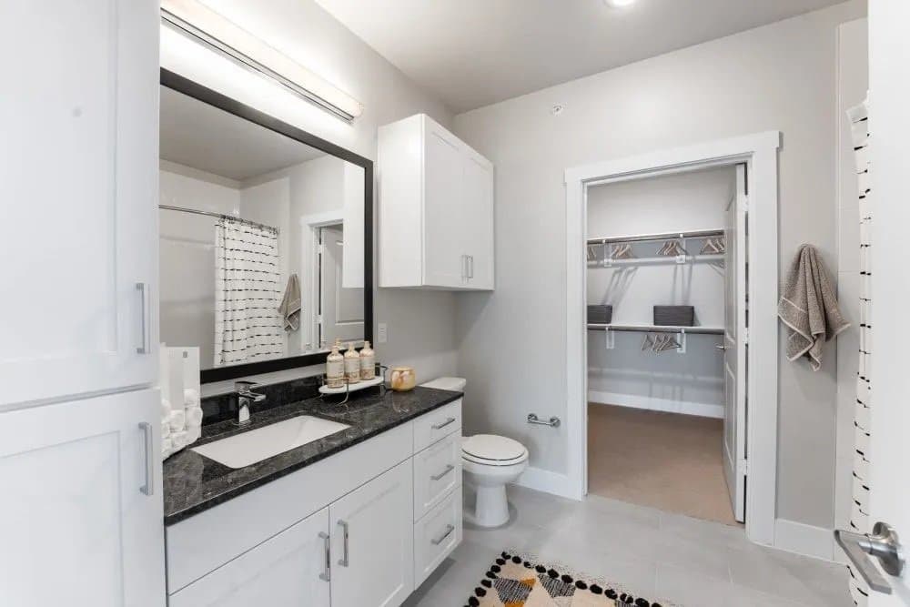Austin Apartment: 7301 S IH 35