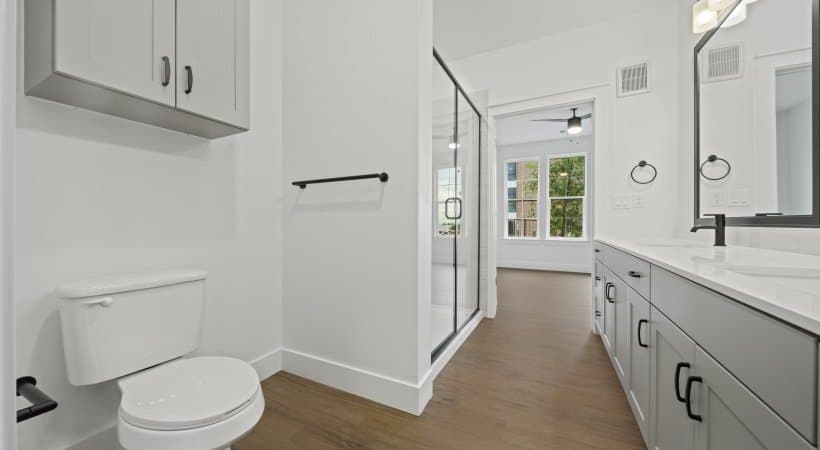 Austin Apartment: 7205 E Ben white Blvd