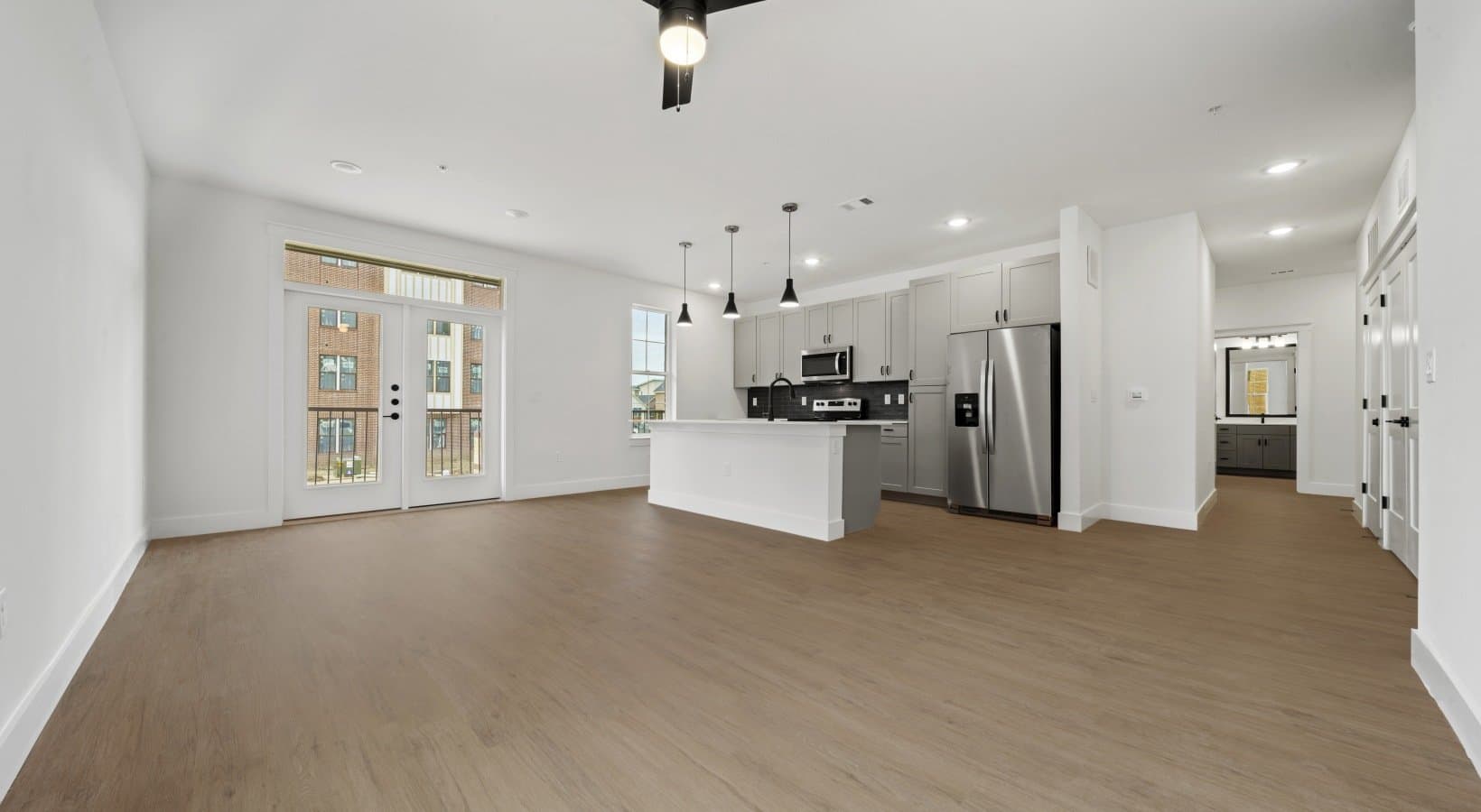Austin Apartment: 7205 E Ben white Blvd
