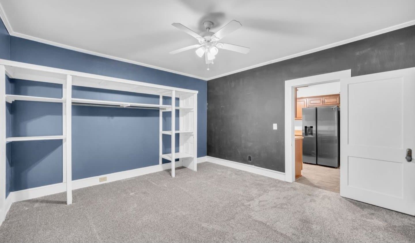 Homer House: 205 Athens St