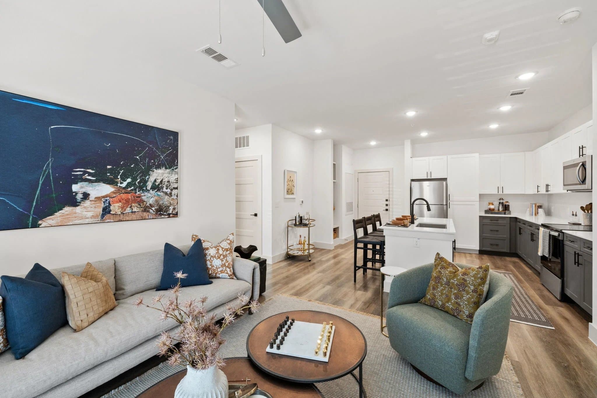 Creedmor Apartment: 12115 Creedmoor Municipal Dr