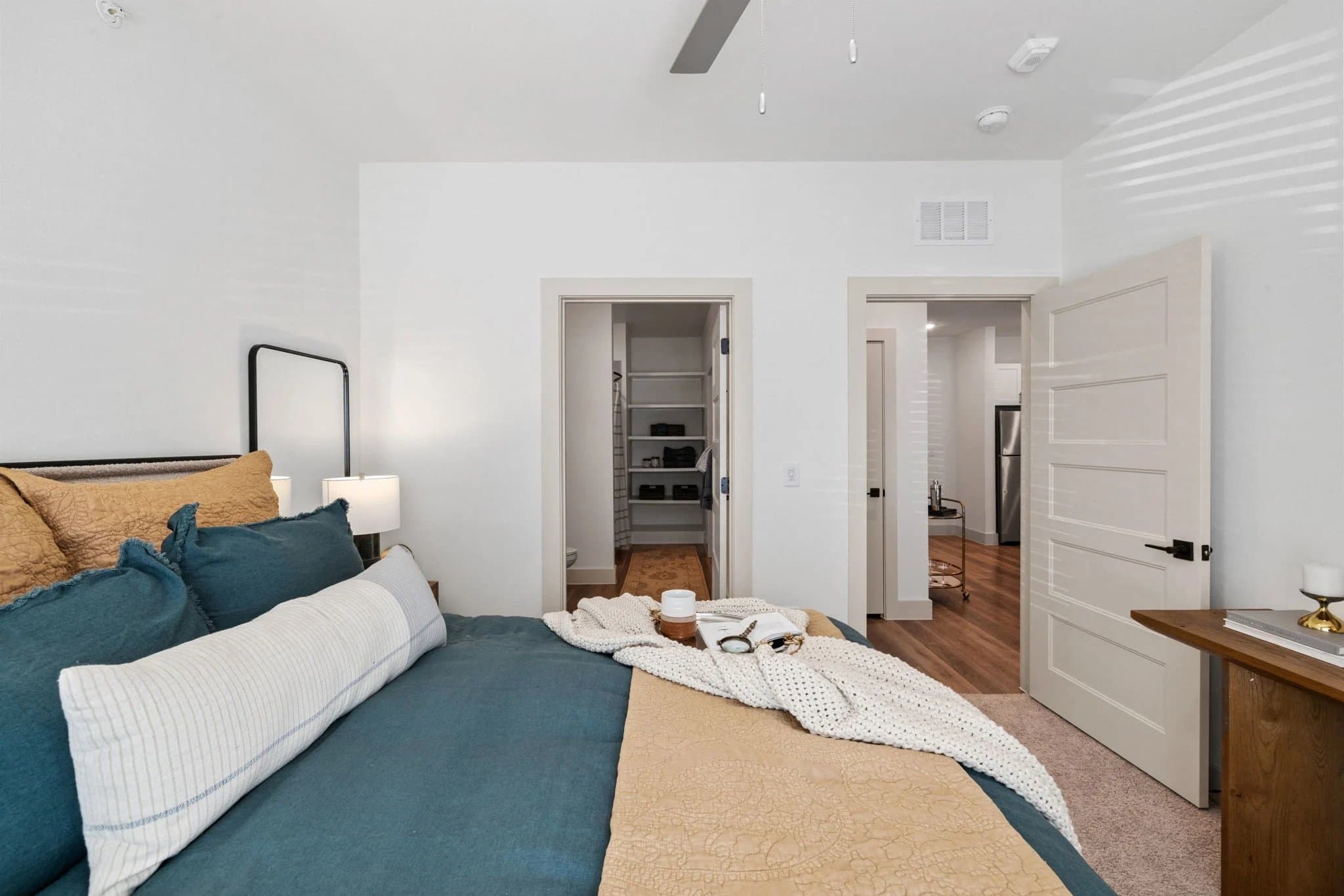 Creedmor Apartment: 12115 Creedmoor Municipal Dr