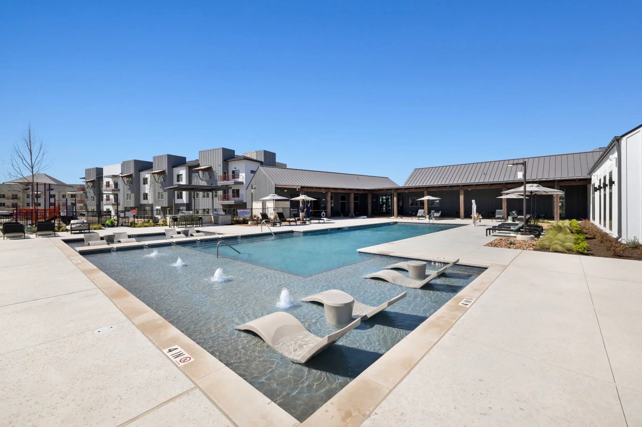 Creedmor Apartment: 12115 Creedmoor Municipal Dr