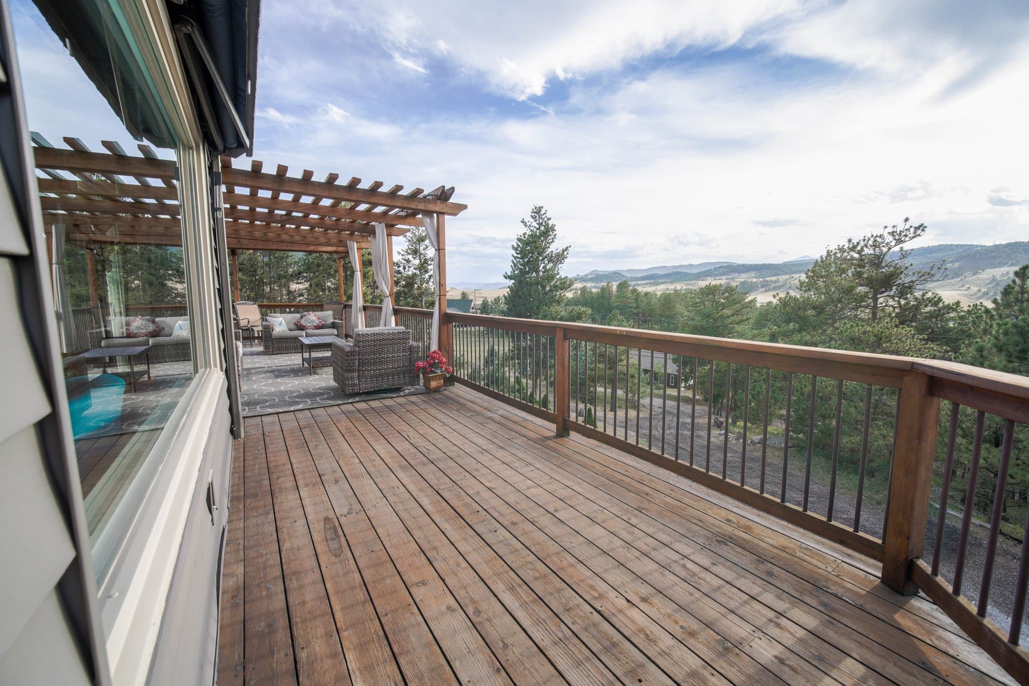 Loveland House: 234 Greenwood Dr