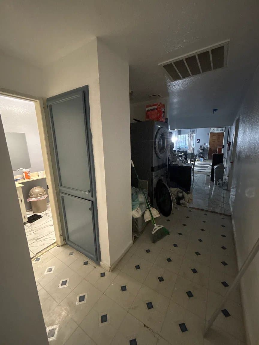 Sacramento Single Room: 3331 9th Ave