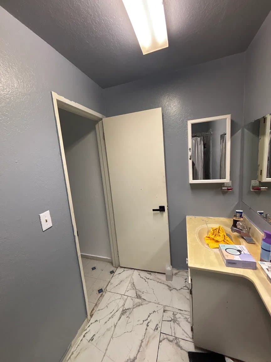 Sacramento Single Room: 3331 9th Ave