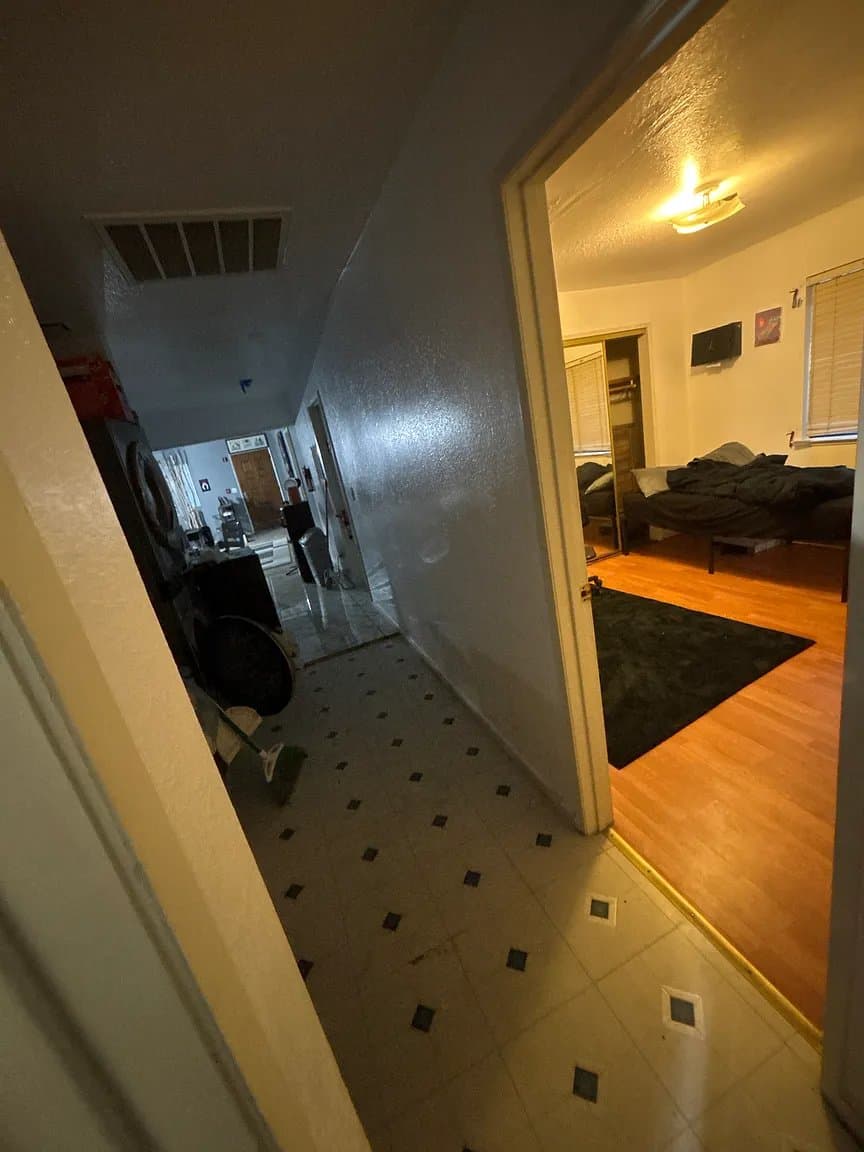 Sacramento Single Room: 3331 9th Ave