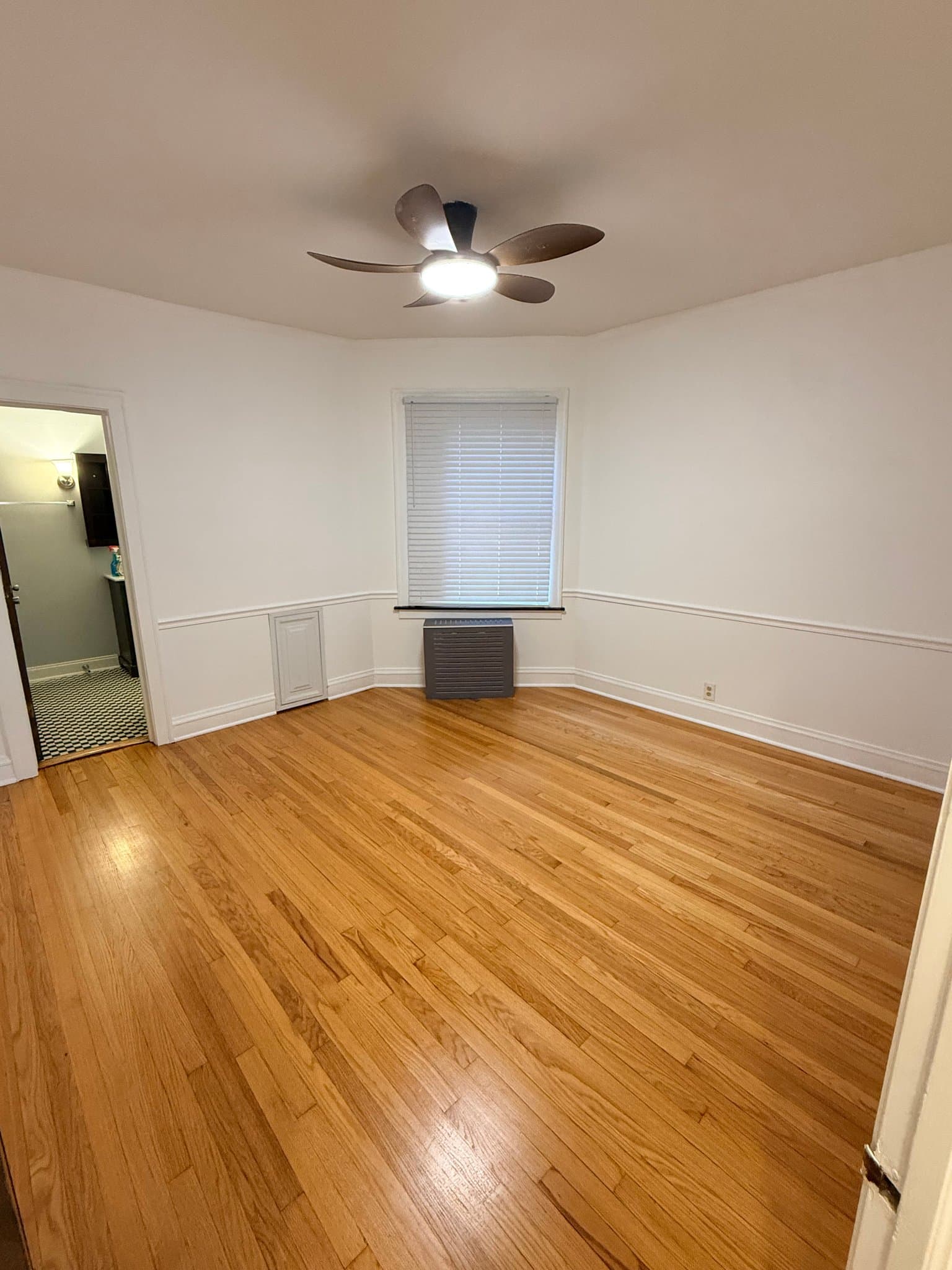 Chicago Apartment: 9221 S. Bishop