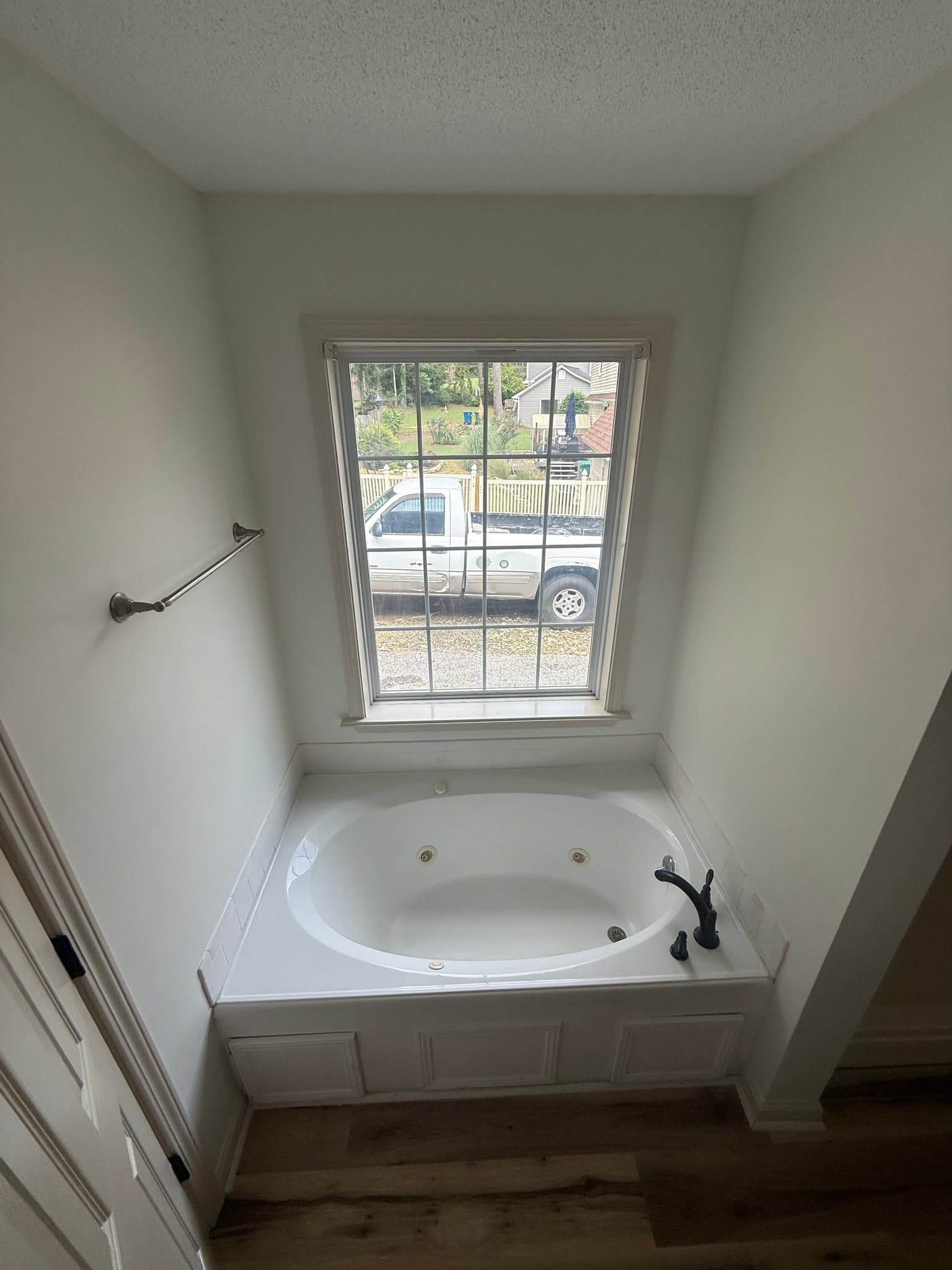 Greenwood House: 103 Pinebark Ln