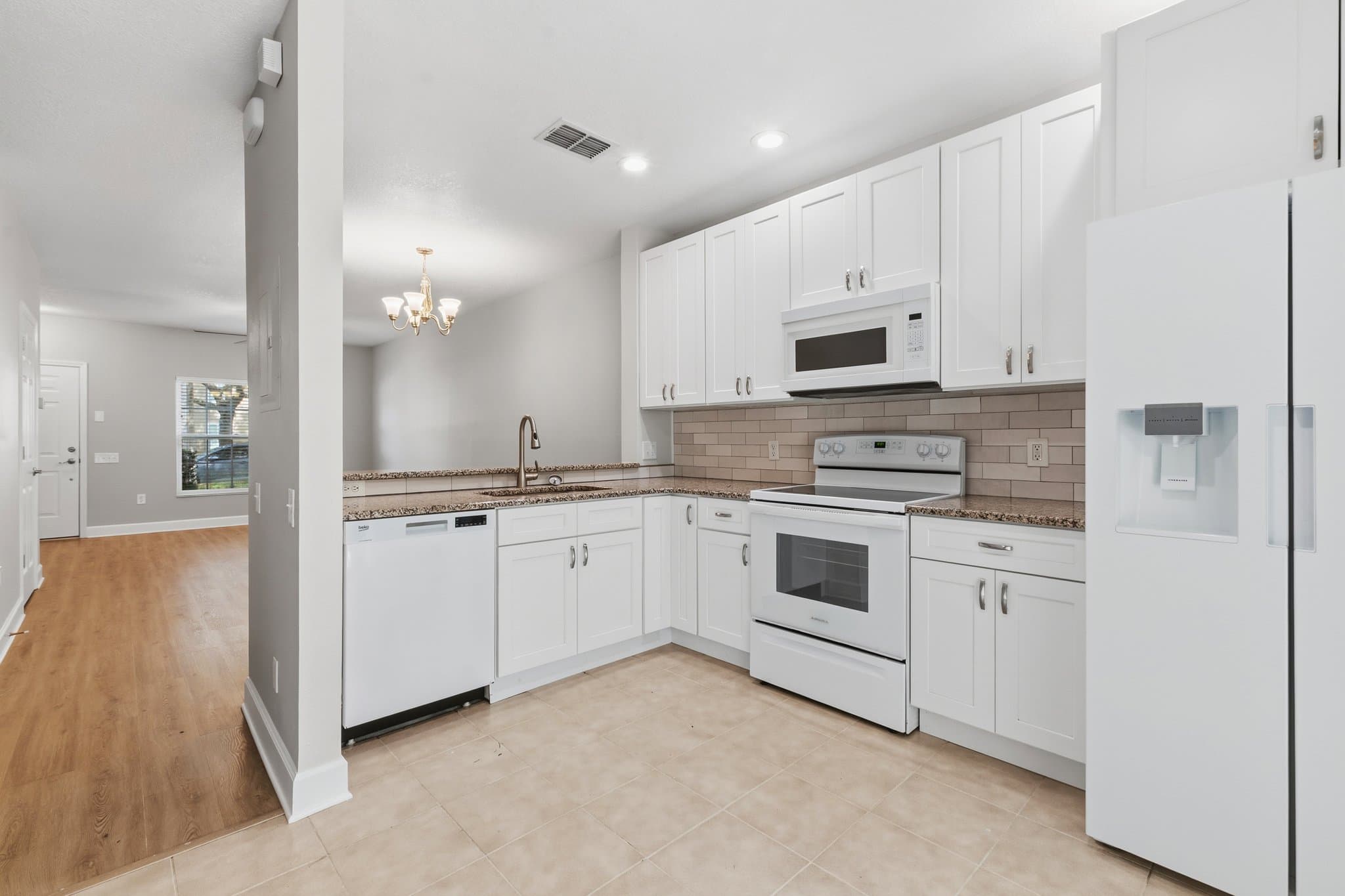 Tampa Townhome: 8671 Hunters Key Cir