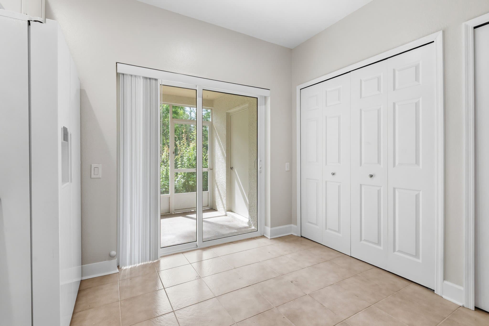 Tampa Townhome: 8671 Hunters Key Cir