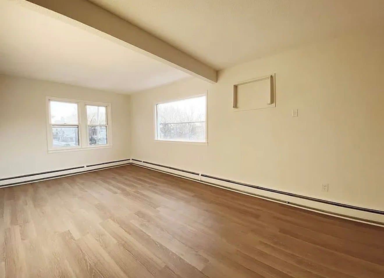 Minneapolis Apartment: 1433 4th St #2