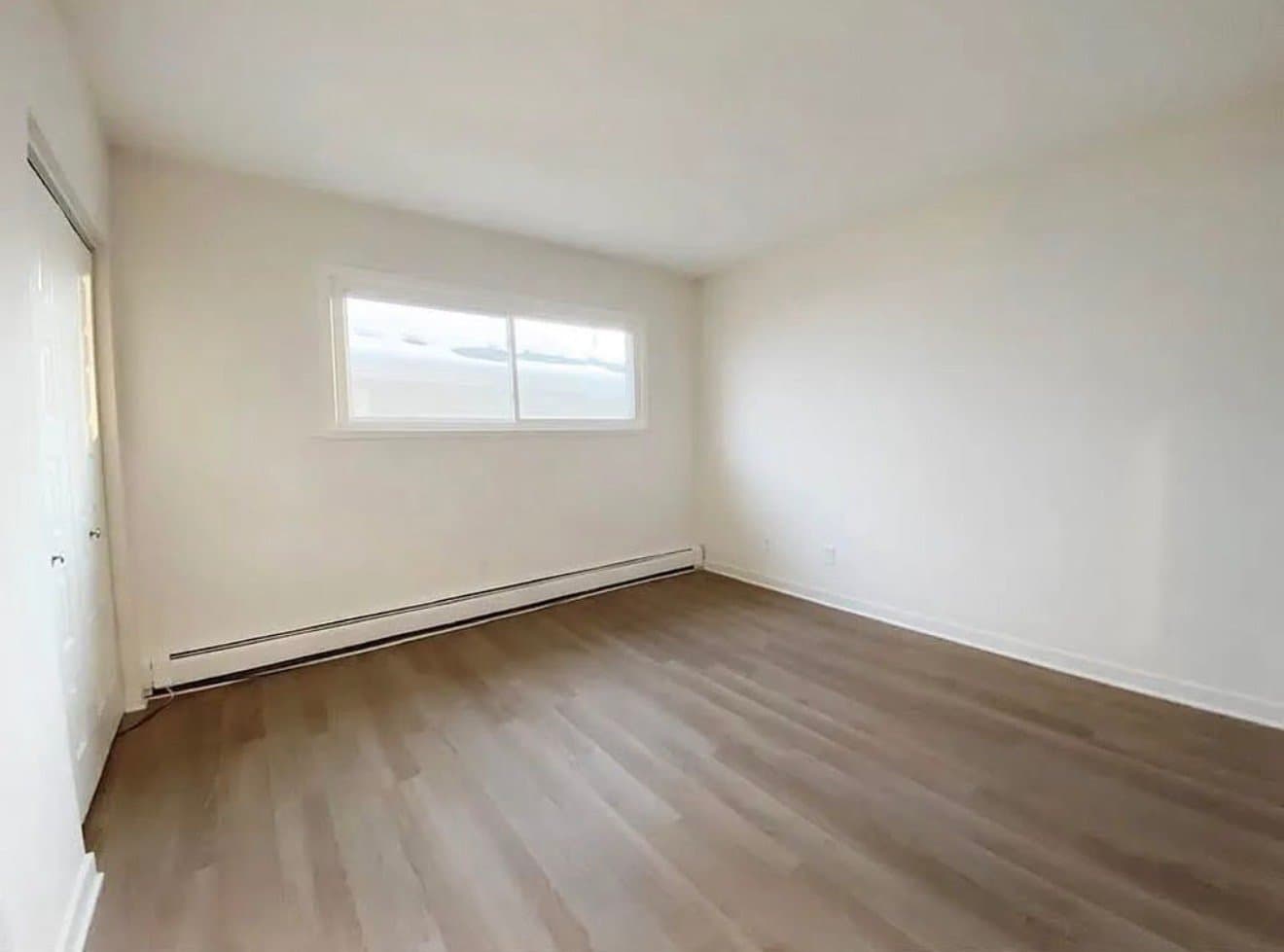 Minneapolis Apartment: 1433 4th St #2
