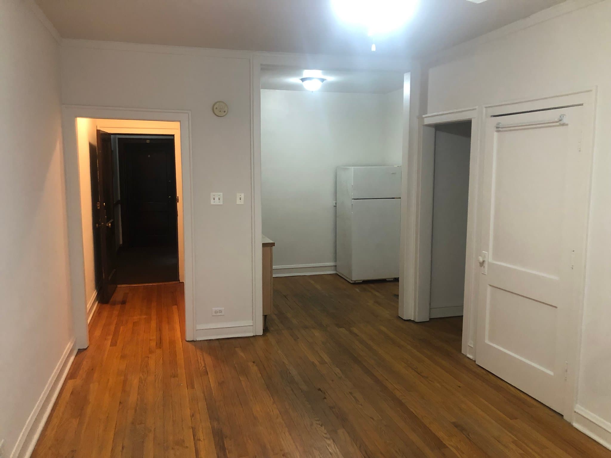 Oak Park Apartment: 822 S Austin