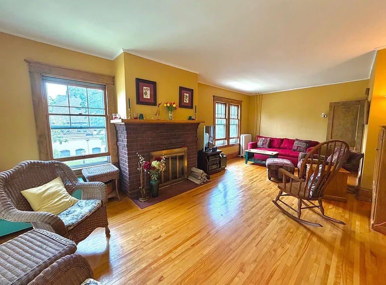 Saint Paul Condo: 2150 Carter Ave