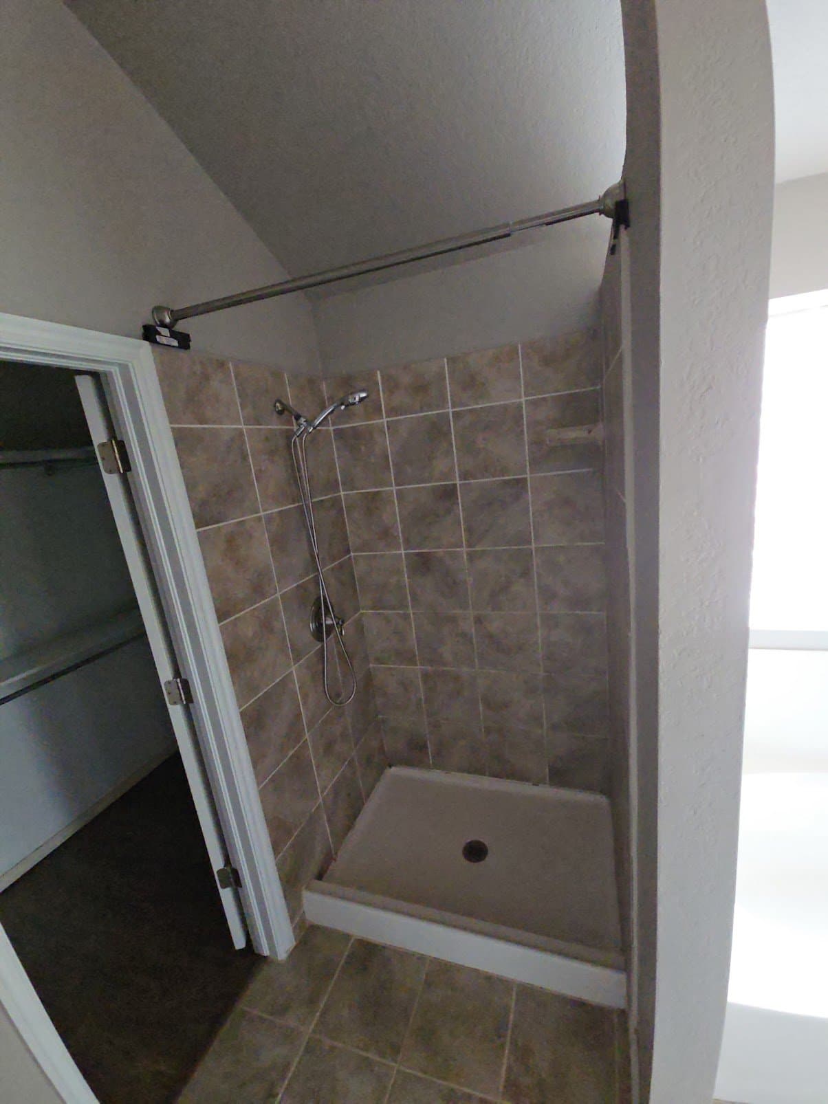 Edmond House: 2304 NW 162nd St