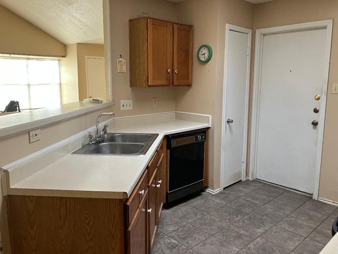 San Antonio House: 11323 Jarbo Pass