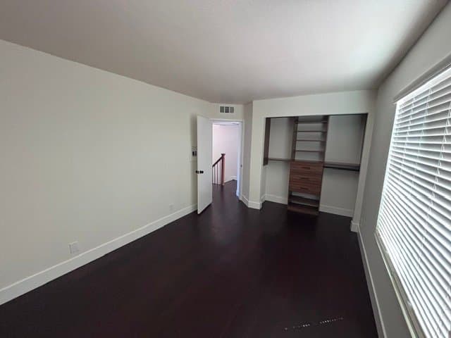 Inglewood Condo: 720 Eucalyptus Ave