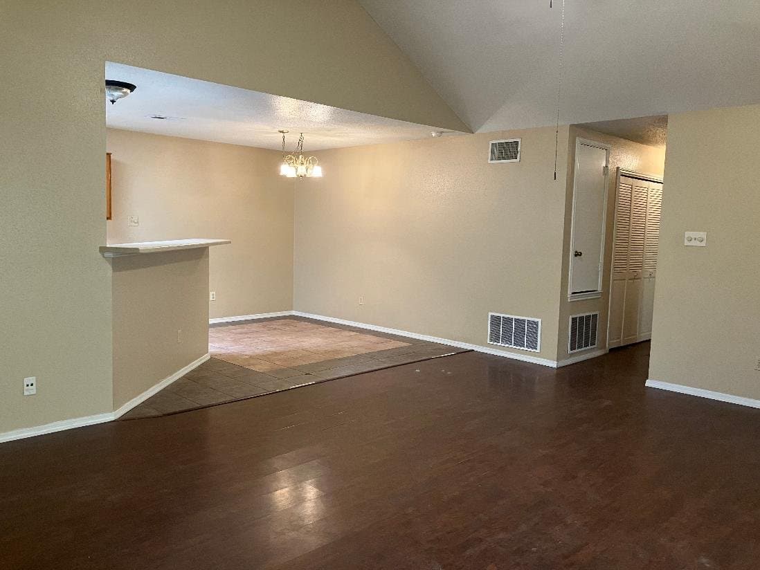 San Antonio House: 11323 Jarbo Pass
