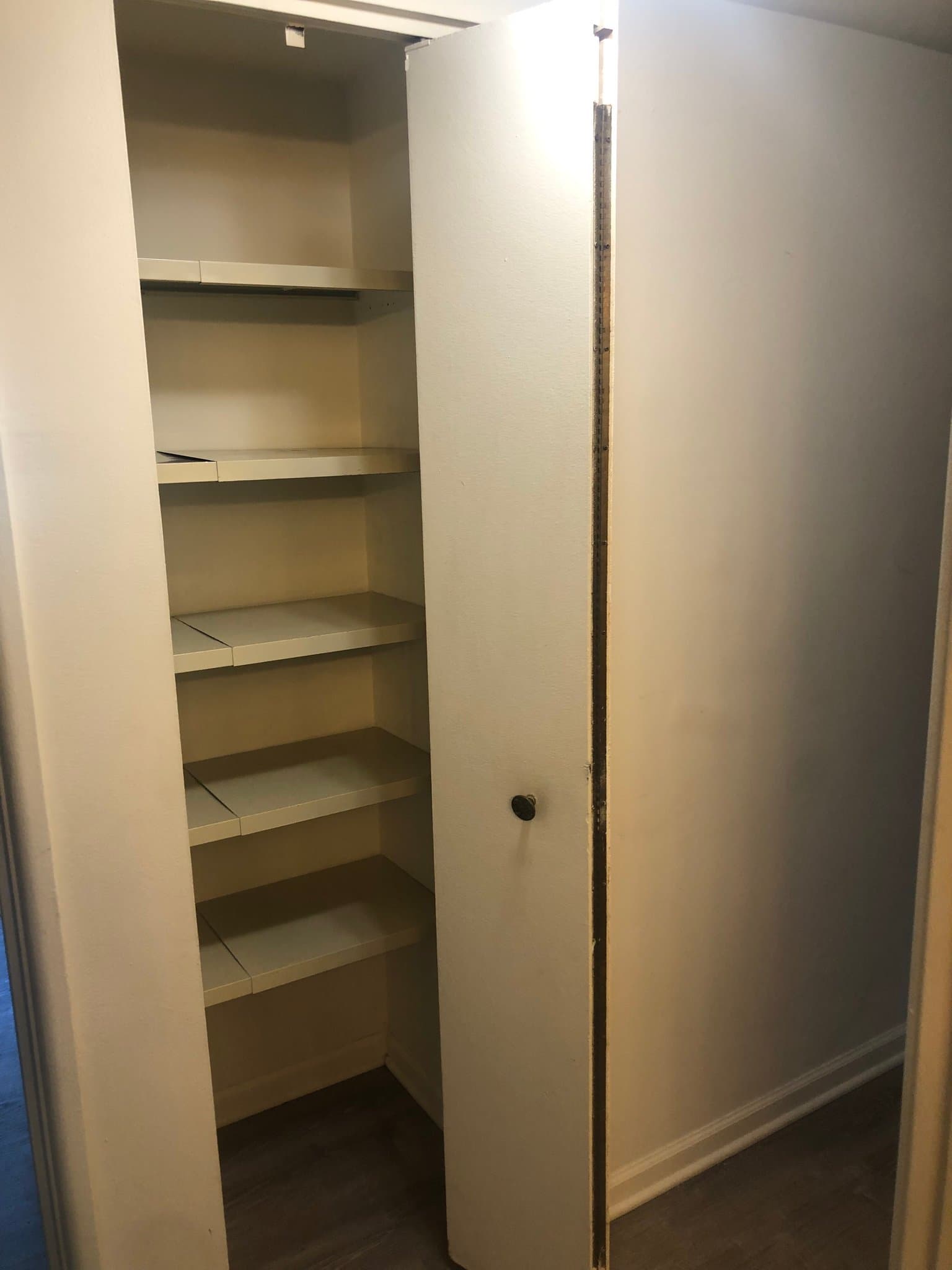 Waukegan Apartment: 336 North Green Bay Rd