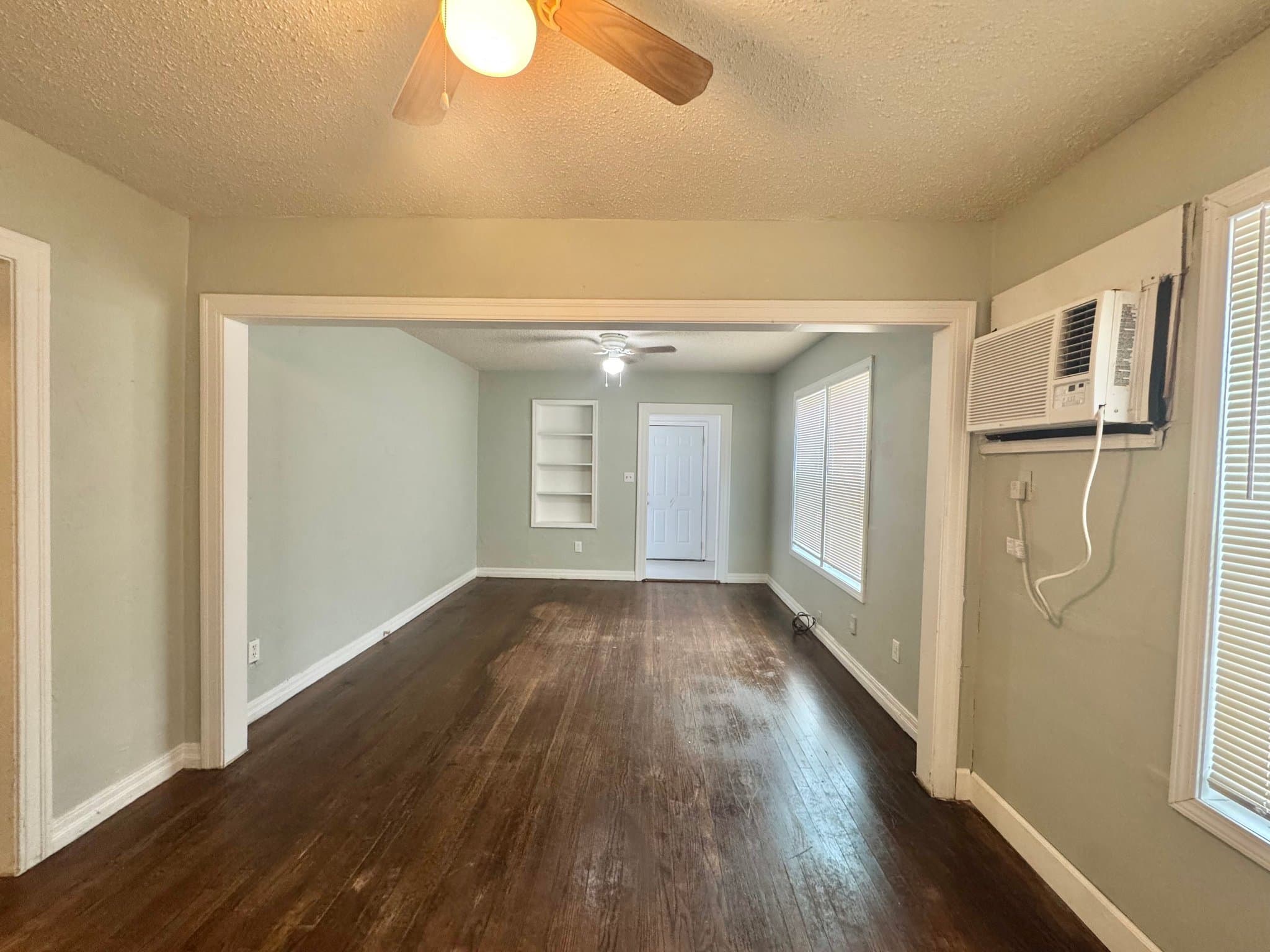 Oklahoma City House: 1000 N Tabor Ave