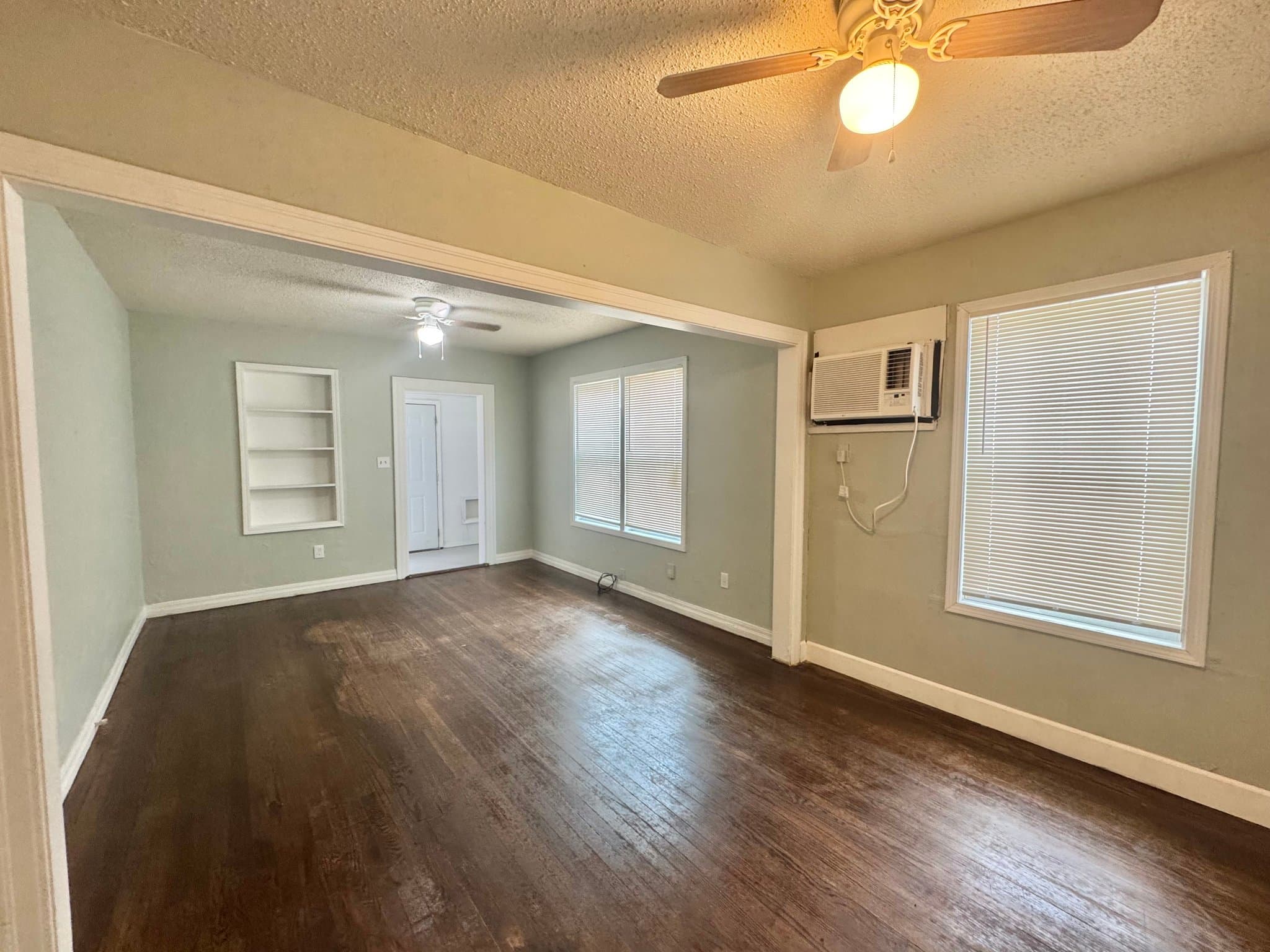 Oklahoma City House: 1000 N Tabor Ave