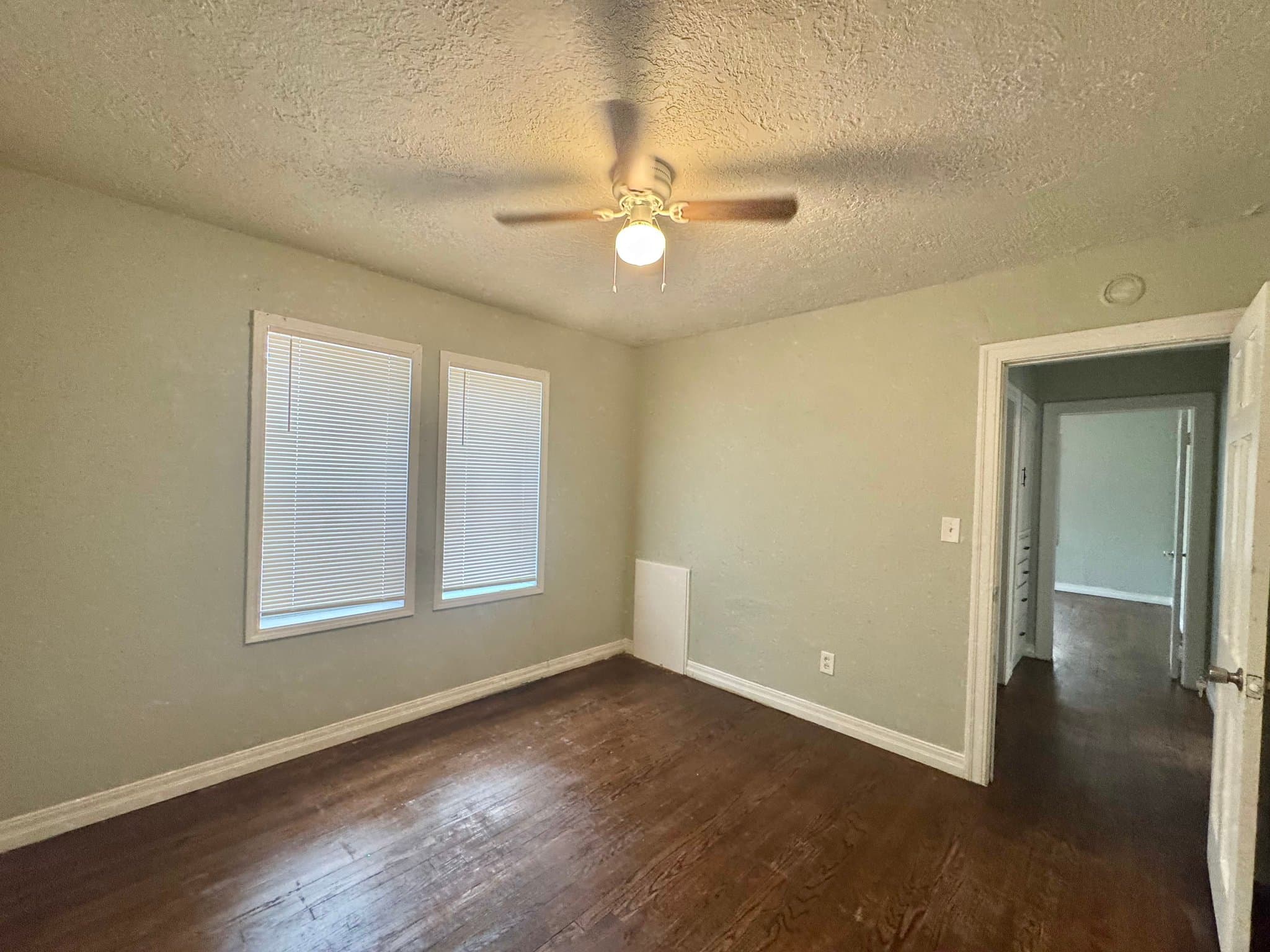 Oklahoma City House: 1000 N Tabor Ave