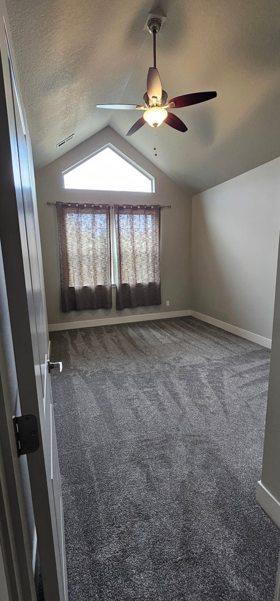 Damascus Townhome: 16177 SE Pyrite St
