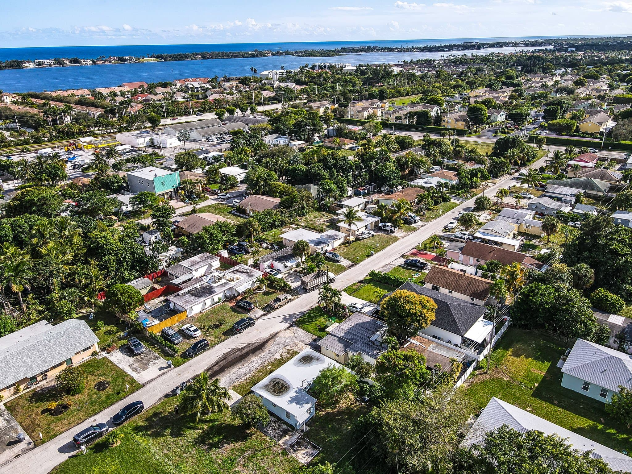 Lantana Multiplex: 7871 Terrace Rd