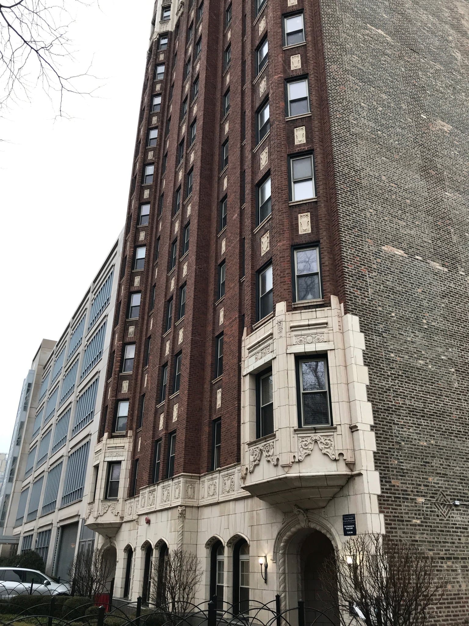 Chicago Apartment: 5346 S Cornell