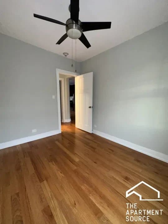 Winnetka Apartment: 545 Chestnut Street #301 Winnetka, IL 60093