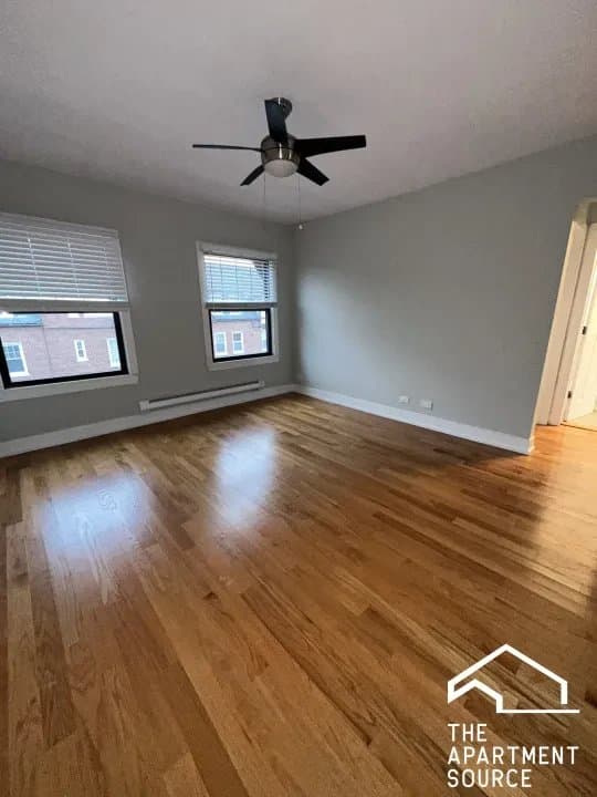 Winnetka Apartment: 545 Chestnut Street #301 Winnetka, IL 60093