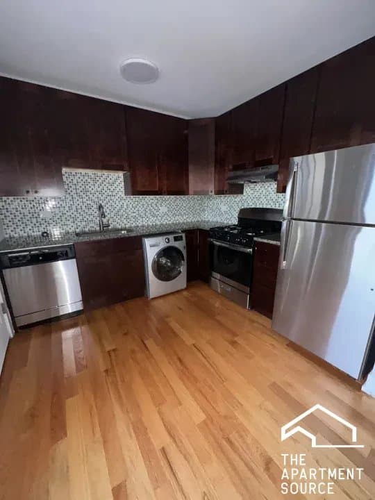 Winnetka Apartment: 545 Chestnut Street #301 Winnetka, IL 60093