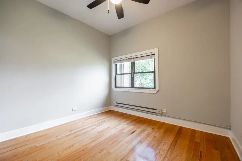 Chicago Apartment: 1435 North Dearborn Parkway #A4 Chicago, IL 60610