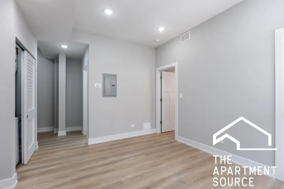 Chicago Apartment: 432 West Belden Avenue #02 Chicago, IL 60614