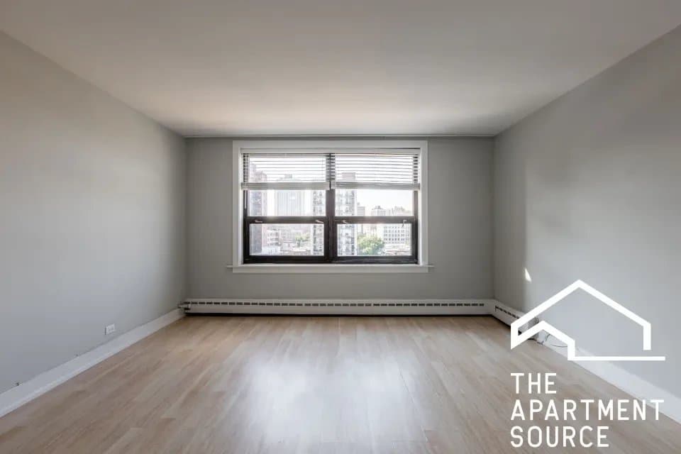 Chicago Apartment: 445 West Wellington Avenue #01D Chicago, IL 60657
