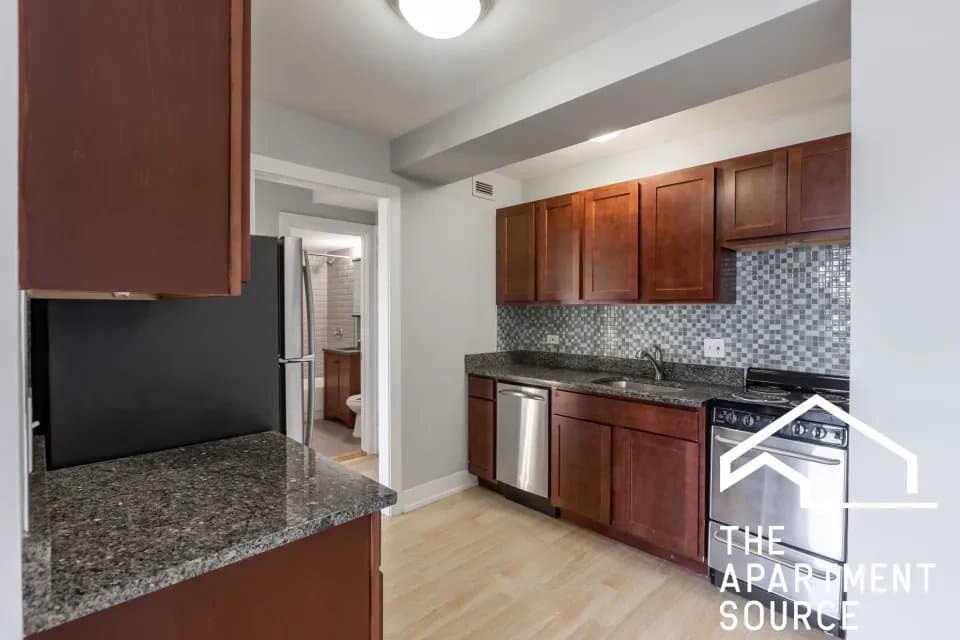 Chicago Apartment: 445 West Wellington Avenue #01D Chicago, IL 60657
