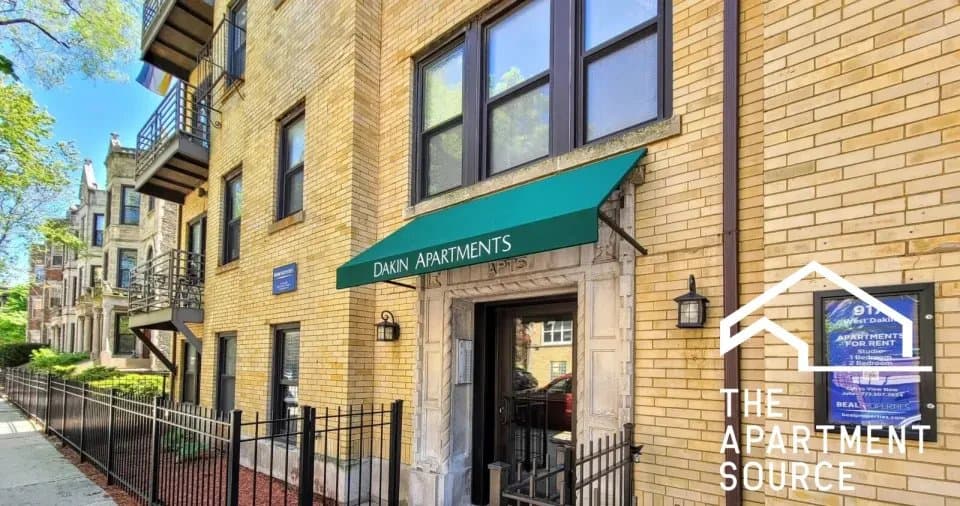 Chicago Apartment: 917 West Dakin Street #304 Chicago, IL 60613