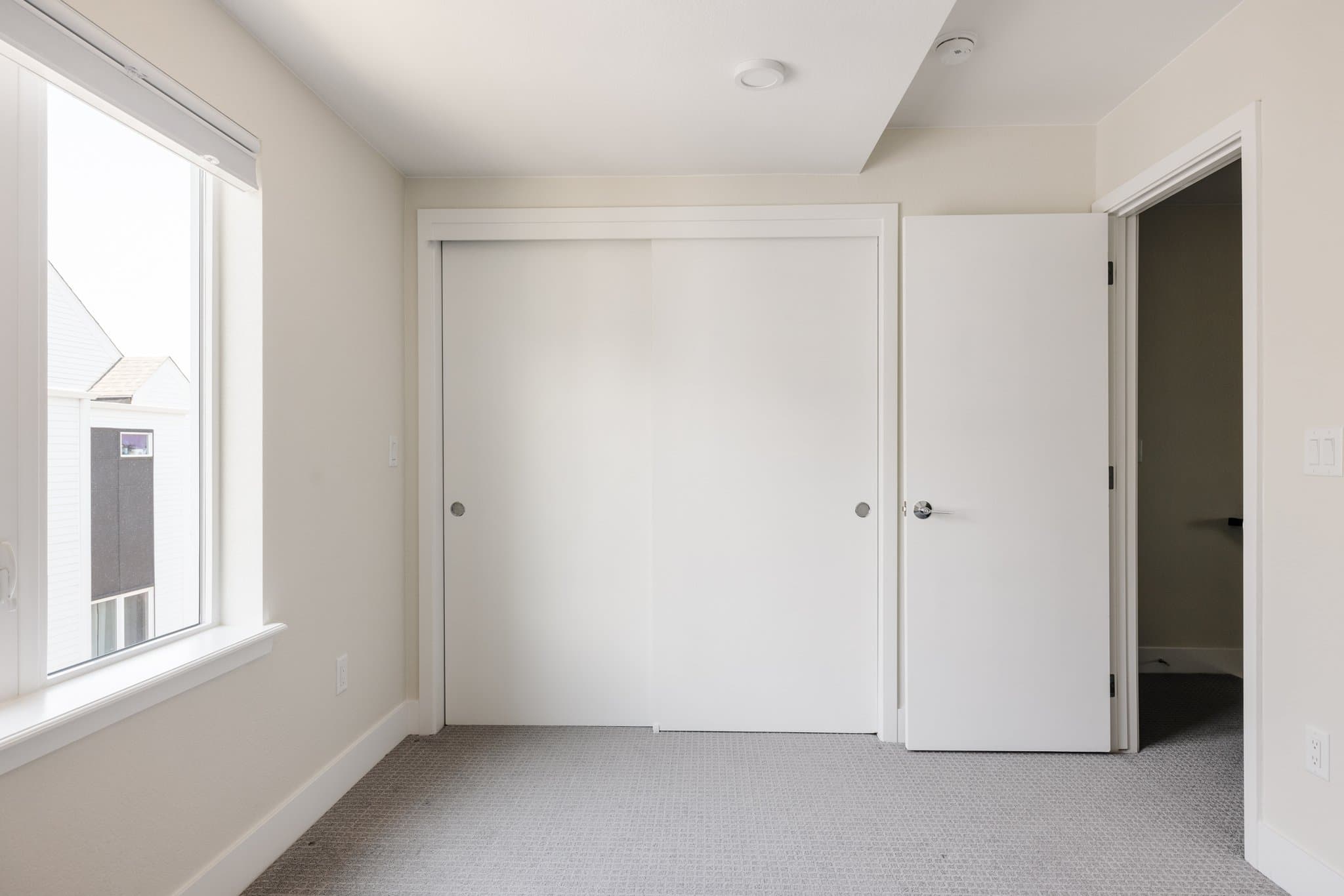 Lakewood Townhome: 1179 S Reed Way