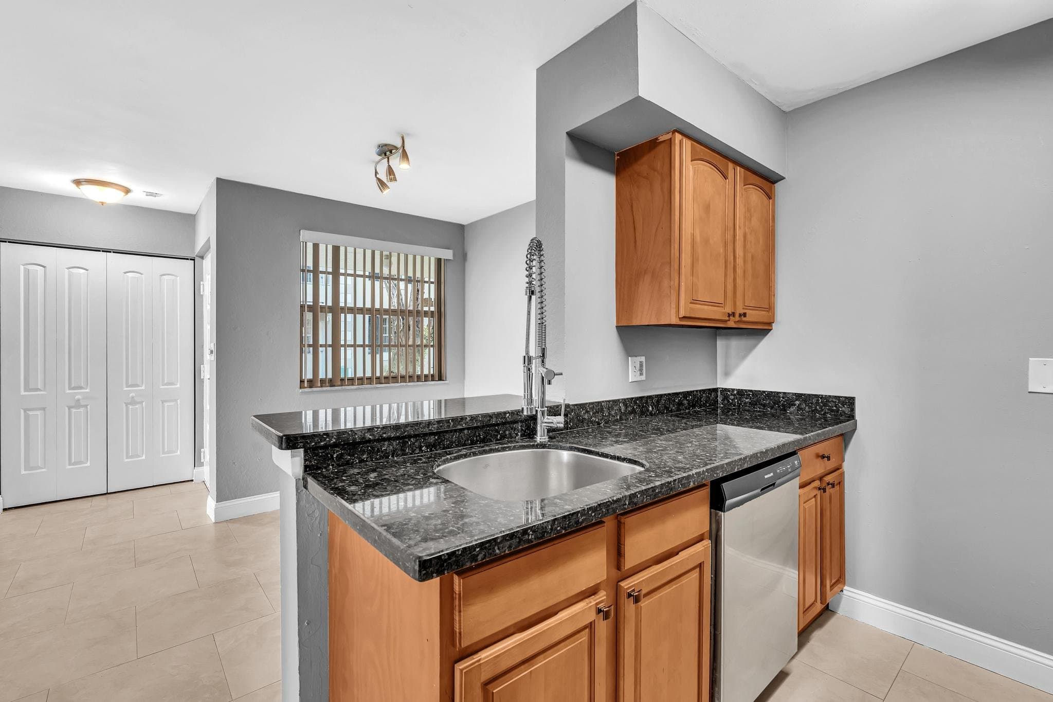 Fort Lauderdale Condo: 2820 North Oakland Forest Dr.