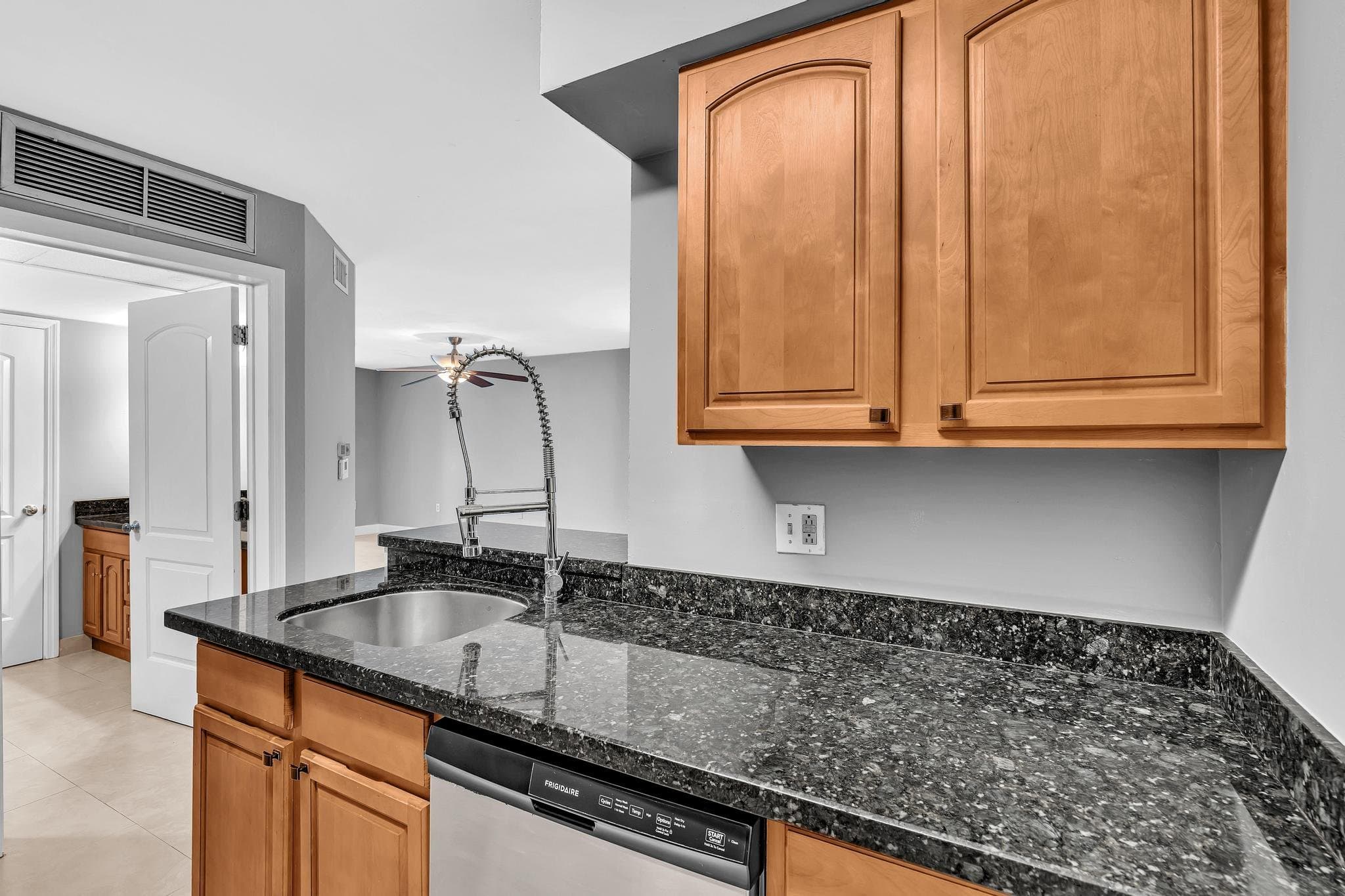 Fort Lauderdale Condo: 2820 North Oakland Forest Dr.