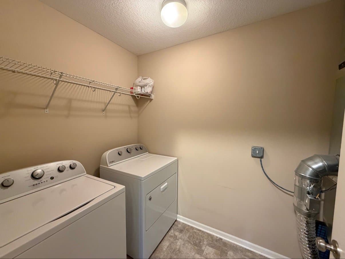 West Des Moines Townhome: 150 80th St