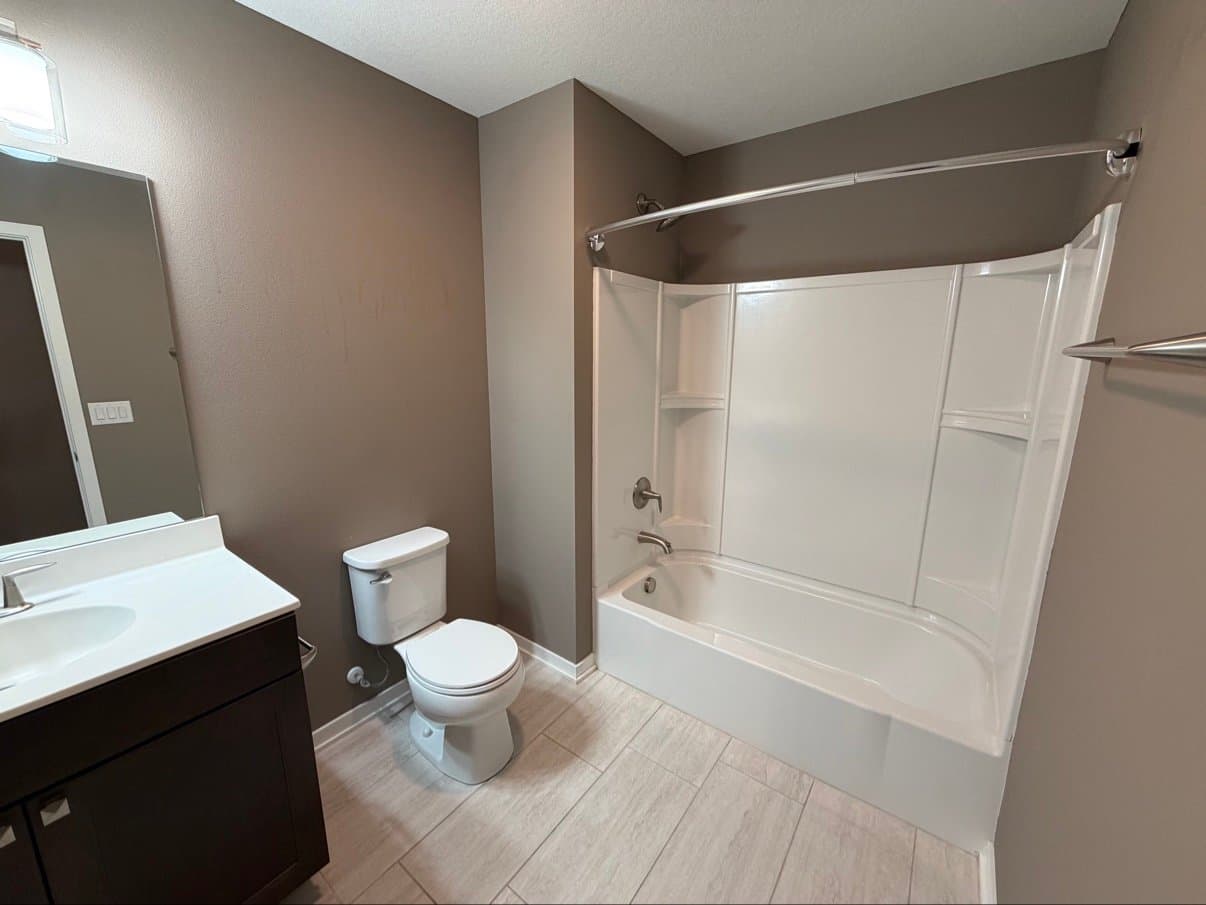 Ankeny Townhome: 1411 SW Campus Ln