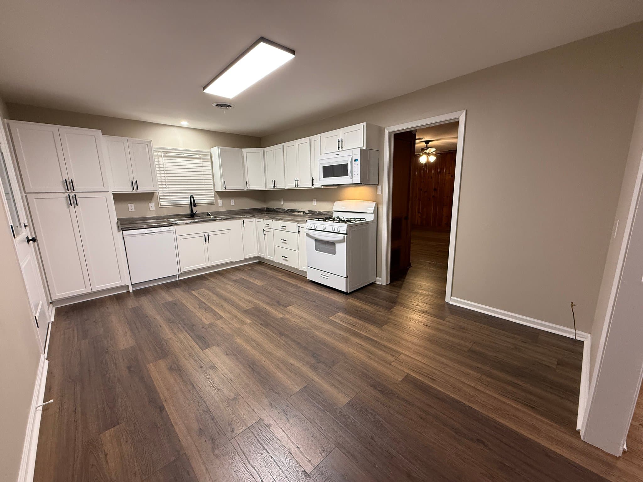 Kilgore House: 2104 Clay St.