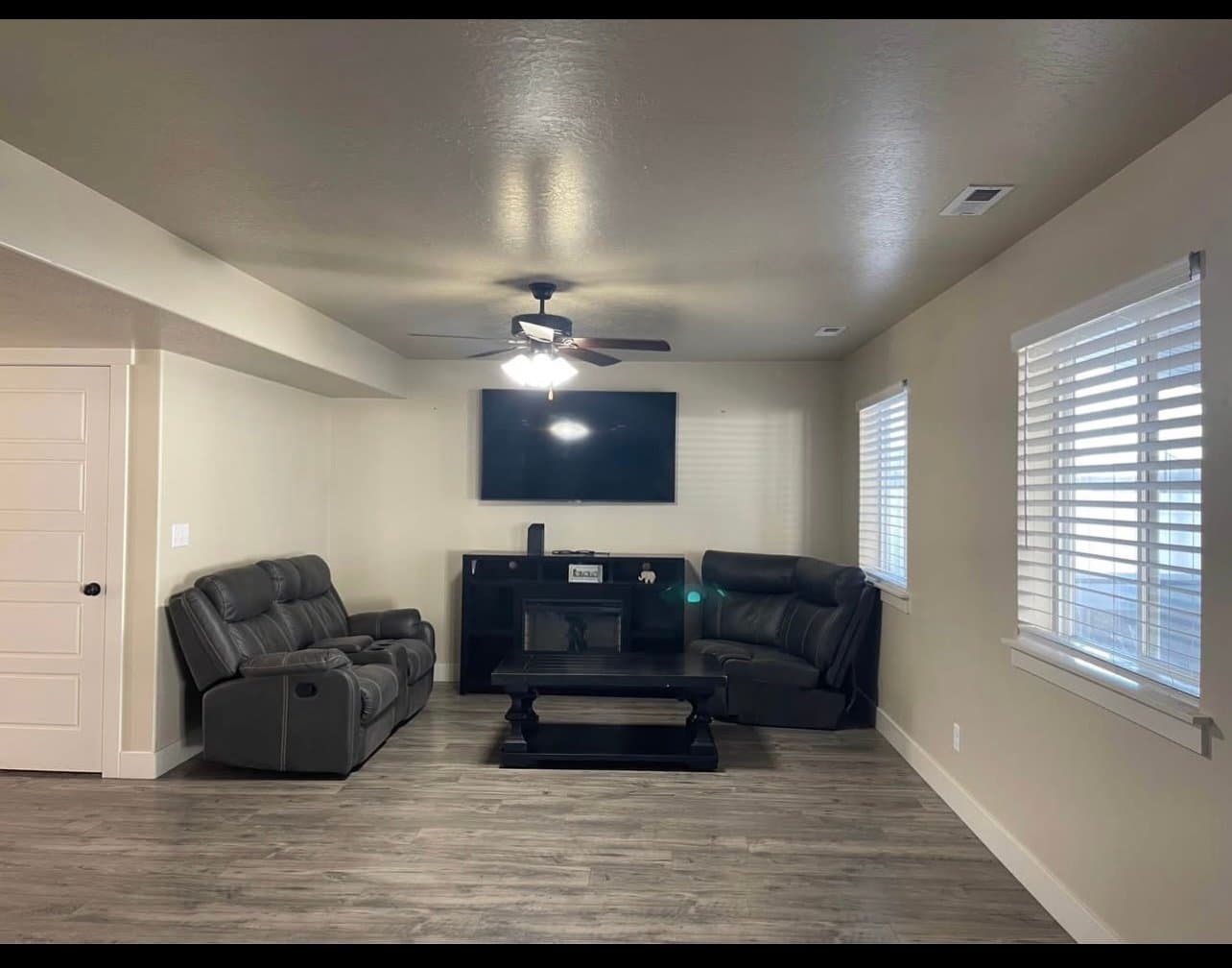 Springville House: 1448 W 350 N