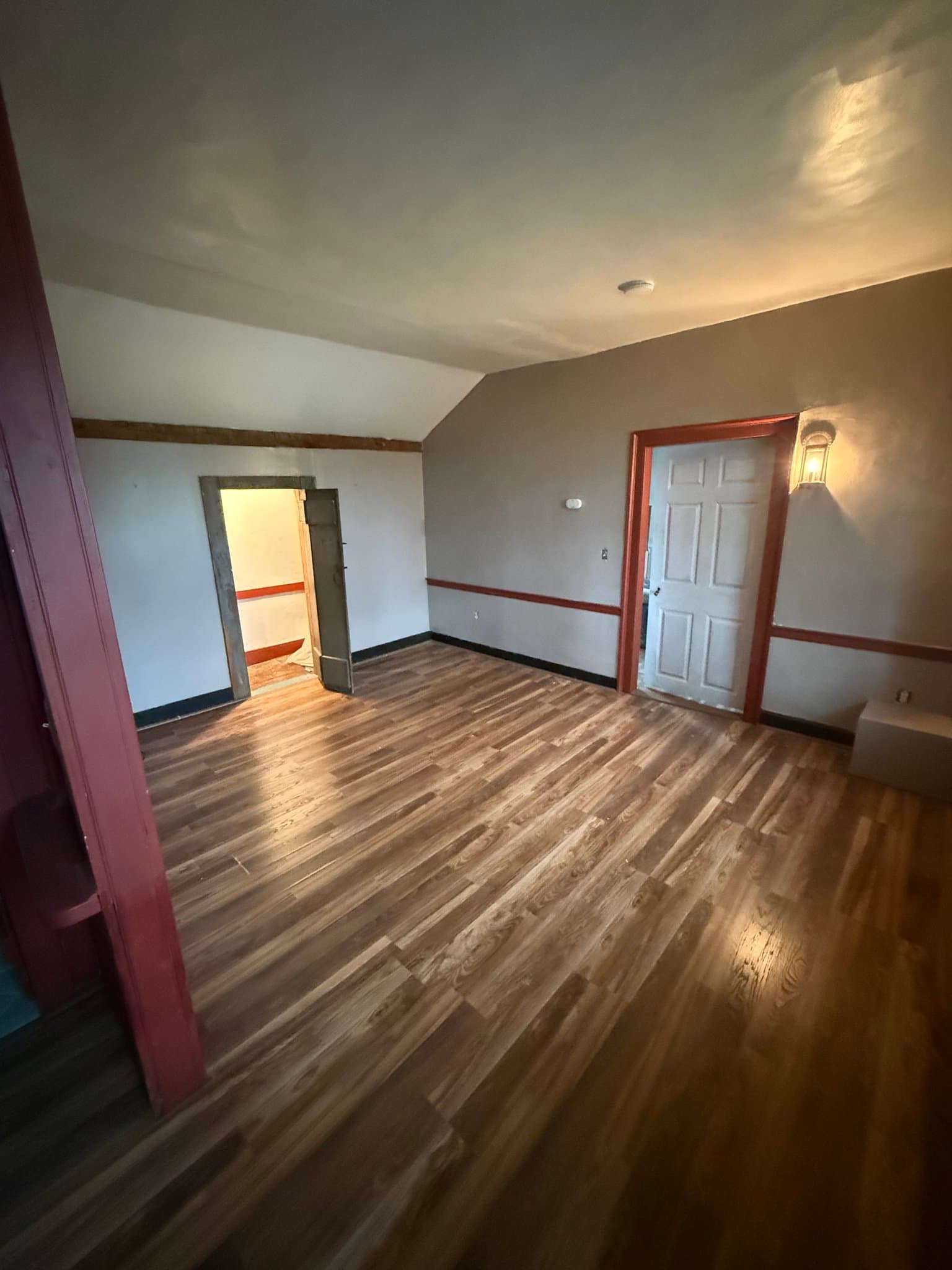 Stewartsville House: 803 nj-57